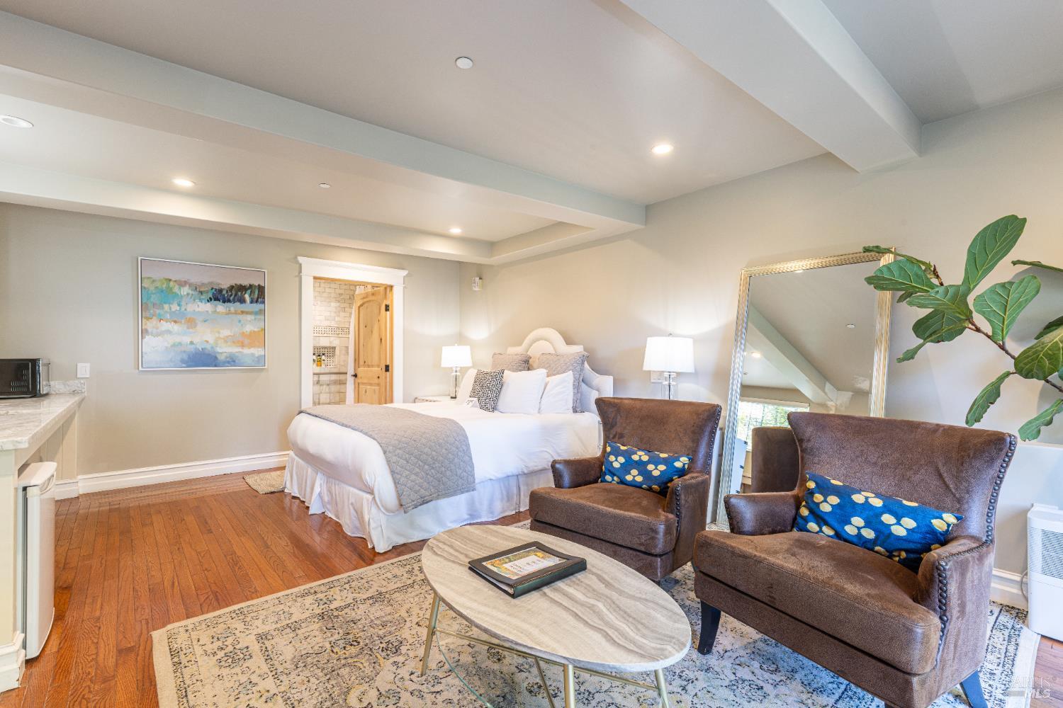 25 W Grant Street Healdsburg CA 95448