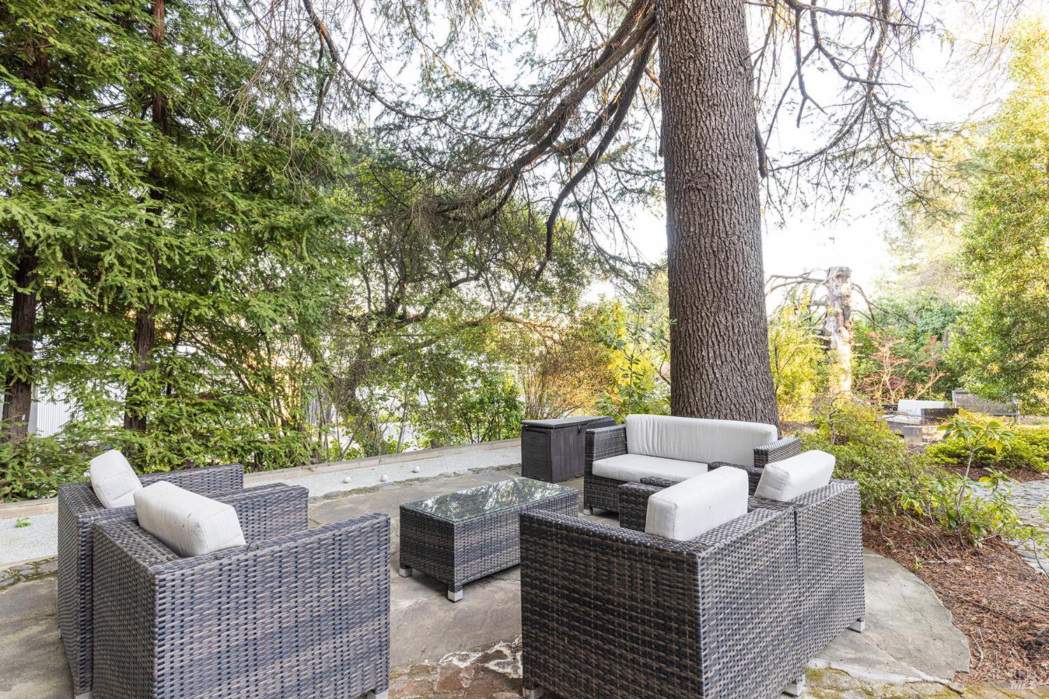 25 W Grant Street Healdsburg CA 95448