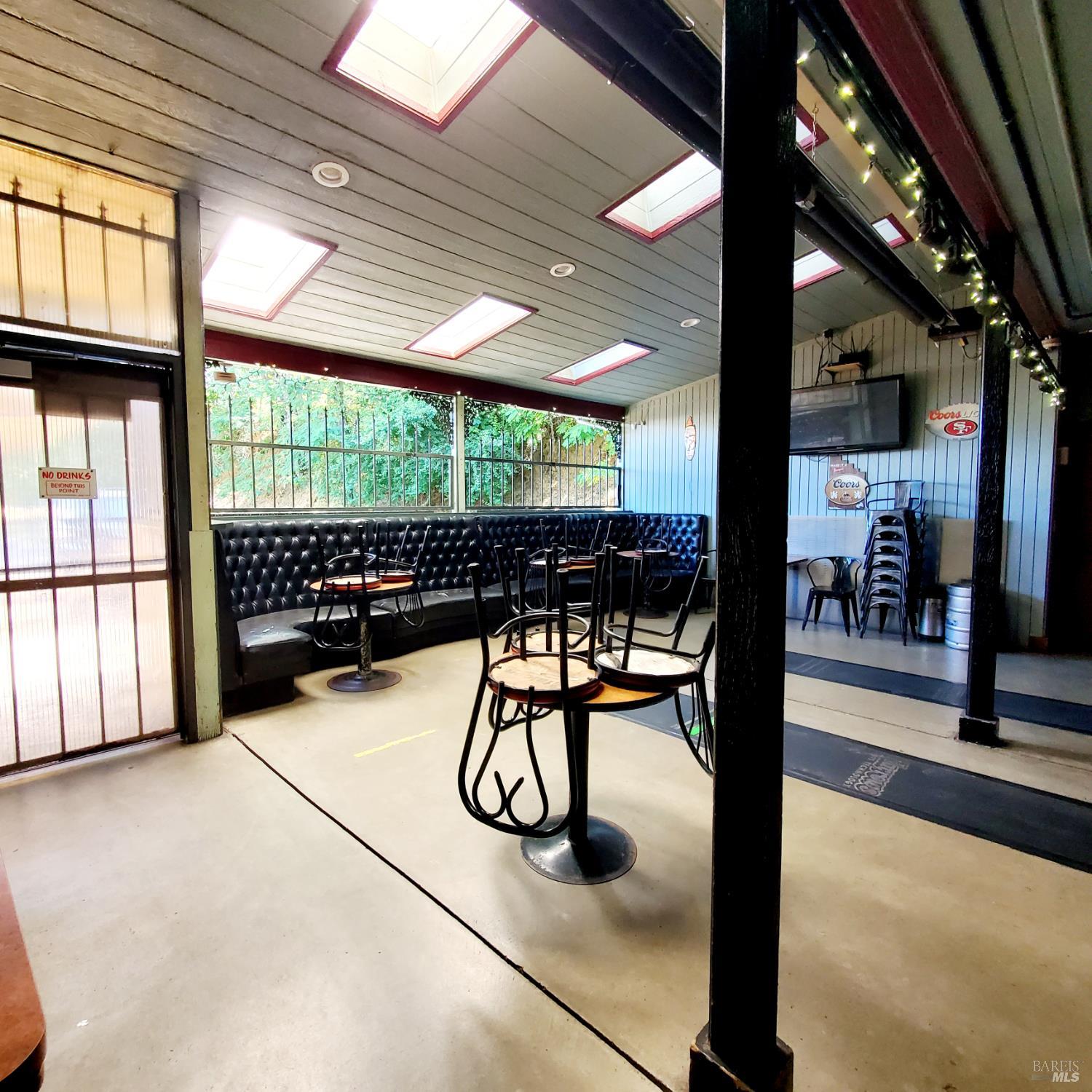 244 S Main Street Willits CA 95490