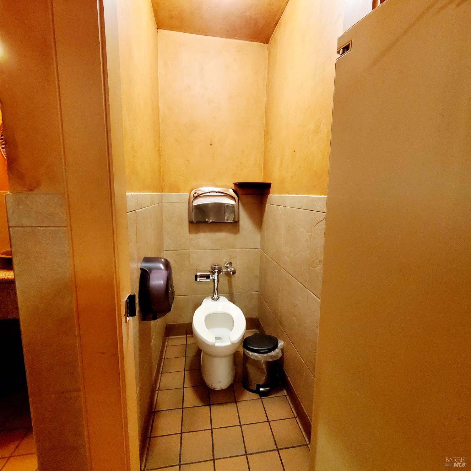 244 S Main Street Willits CA 95490