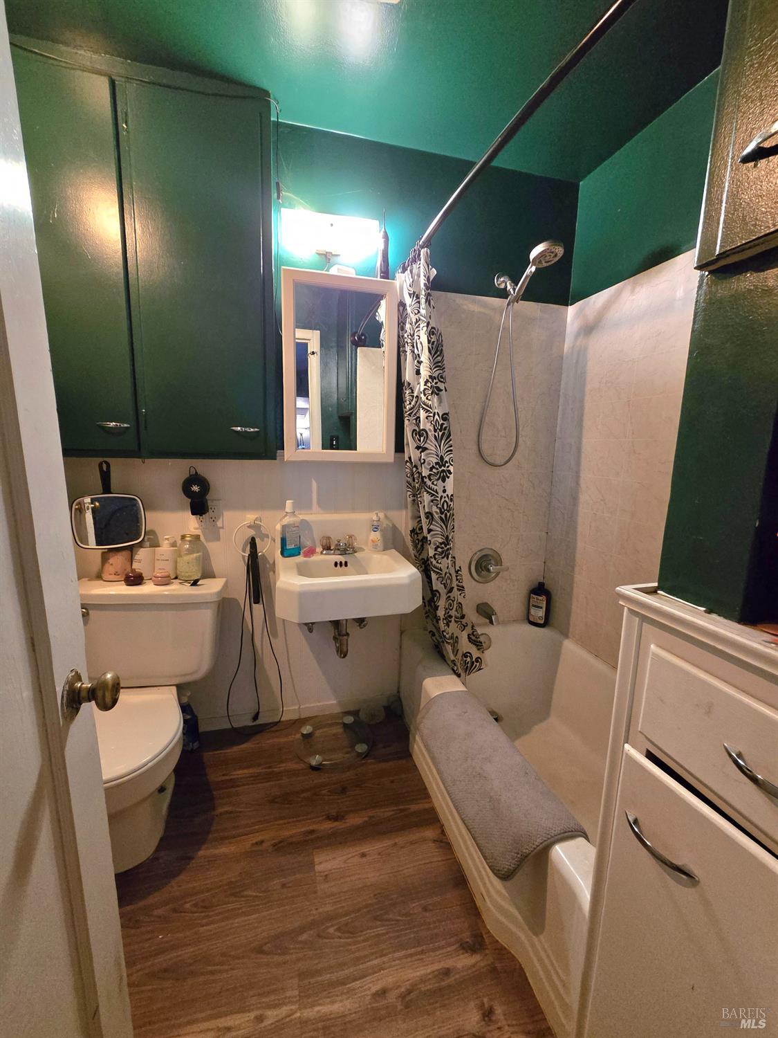 244 S Main Street Willits CA 95490