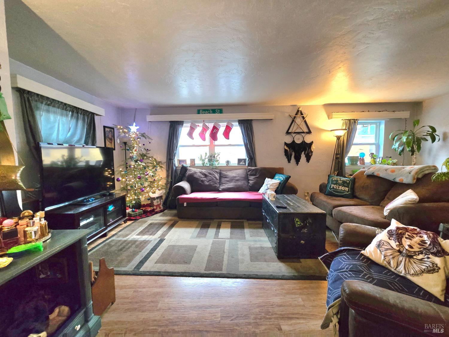 244 S Main Street Willits CA 95490