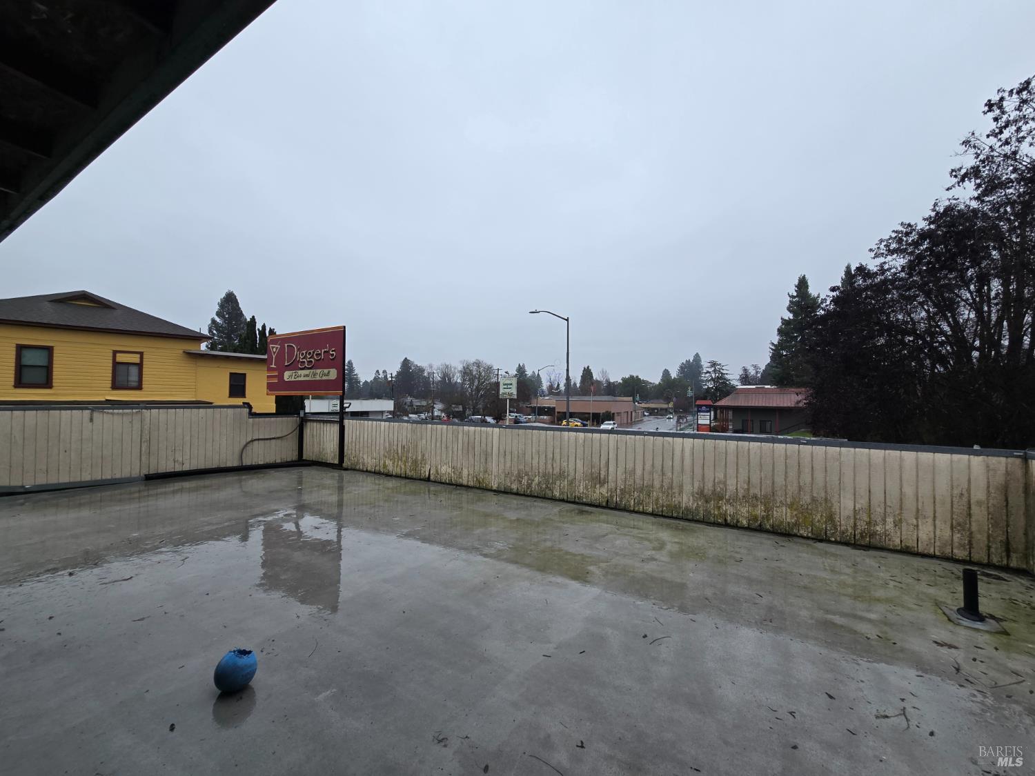244 S Main Street Willits CA 95490