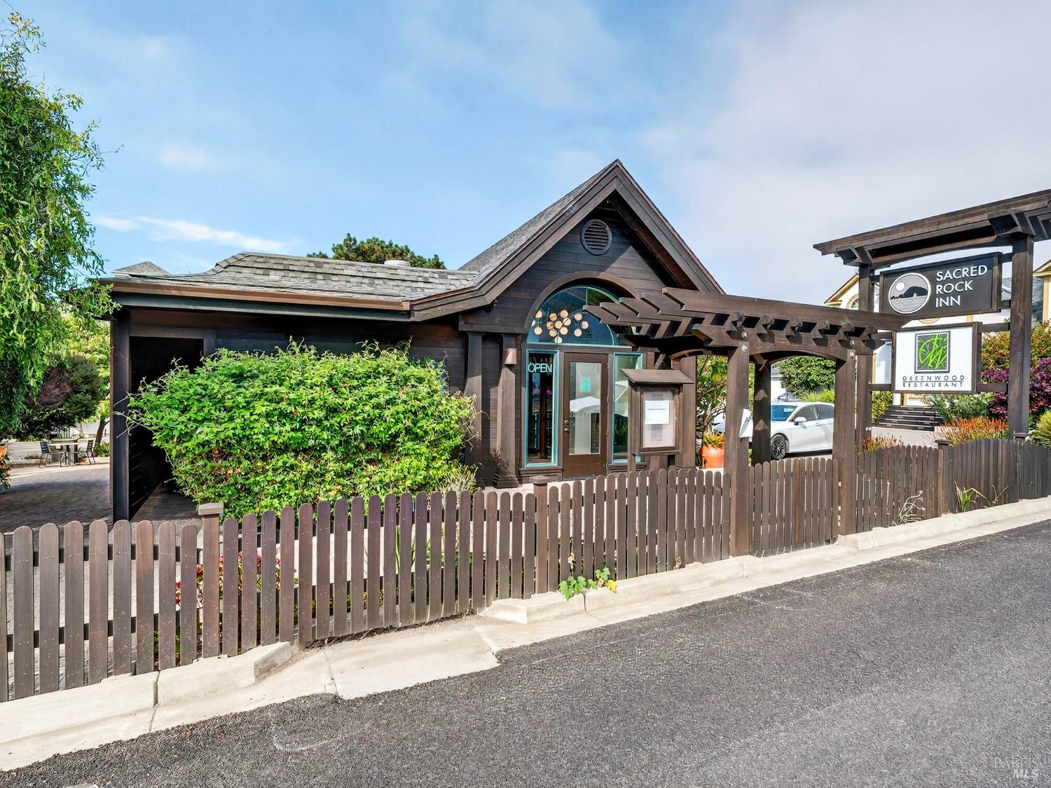 5926 S Ca-1 Highway Elk CA 95432