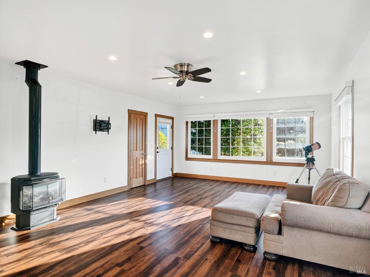 5926 S Ca-1 Highway Elk CA 95432