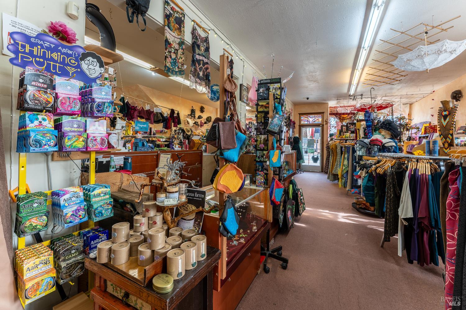 38 S Main Street Willits CA 95490
