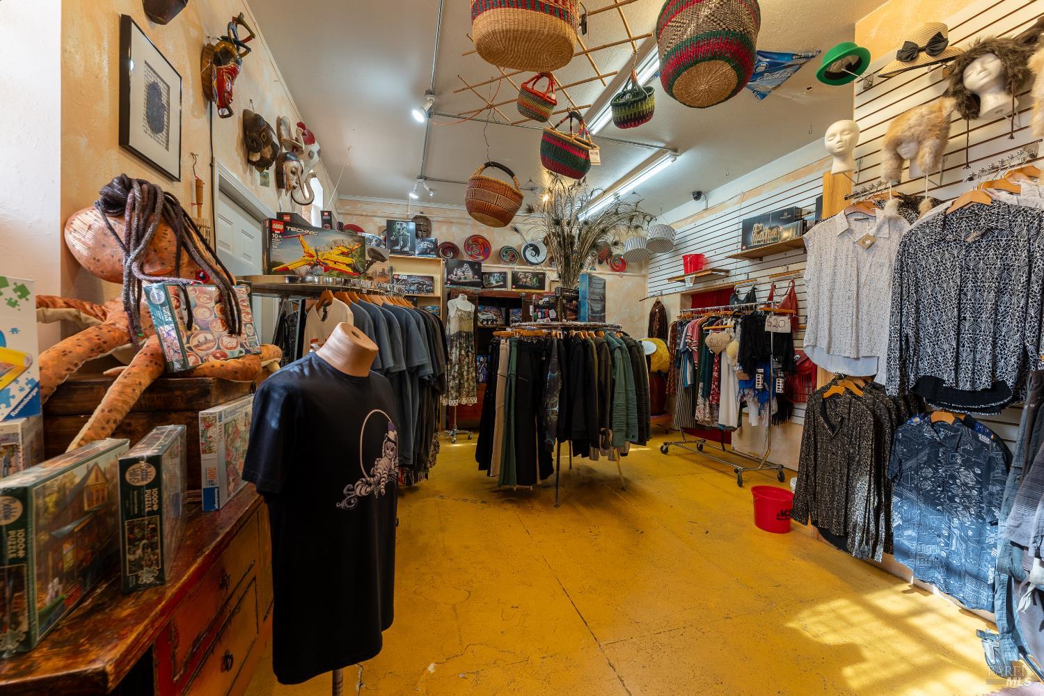 38 S Main Street Willits CA 95490