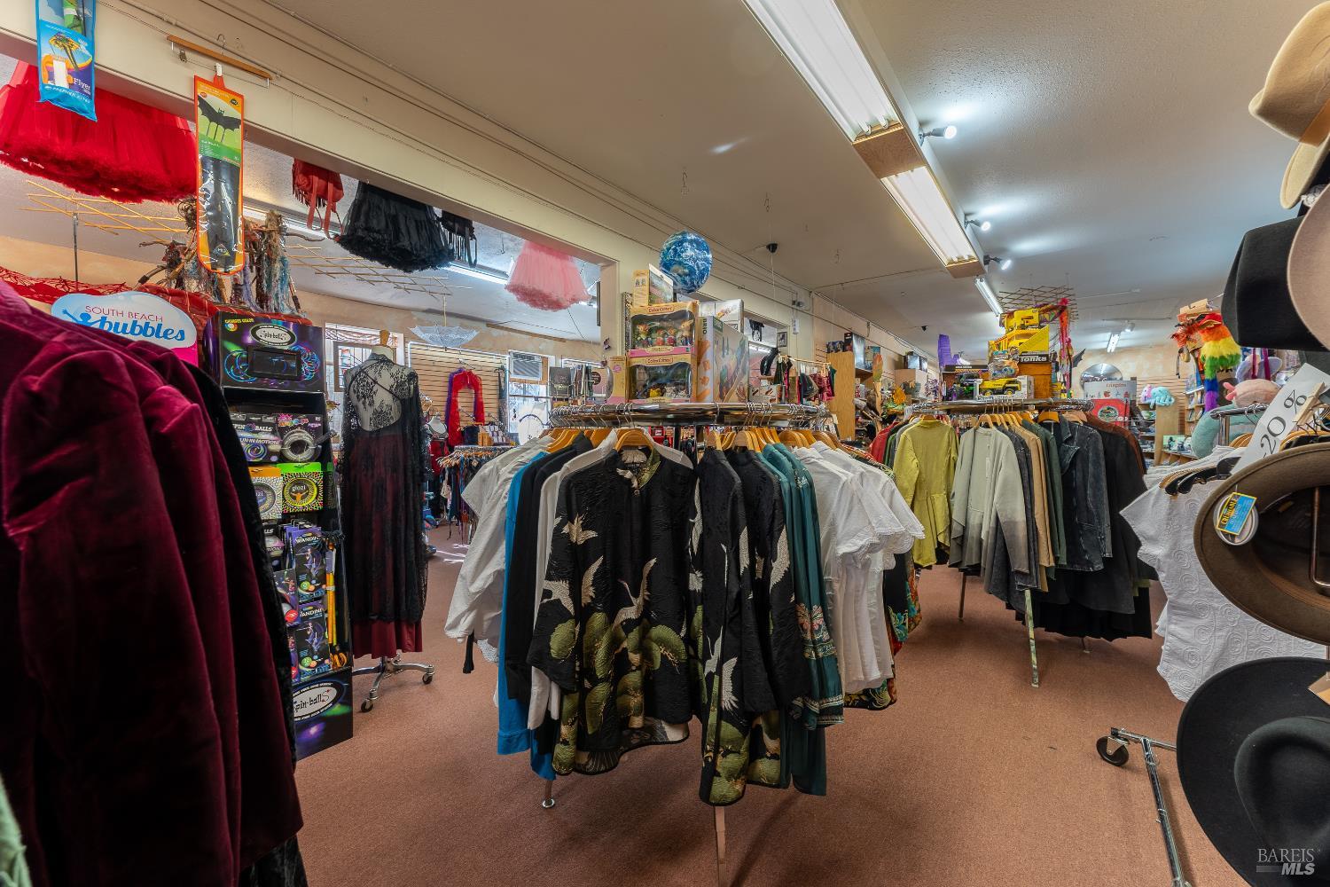 38 S Main Street Willits CA 95490