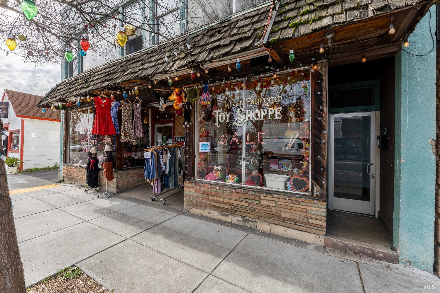 38 S Main Street Willits CA 95490