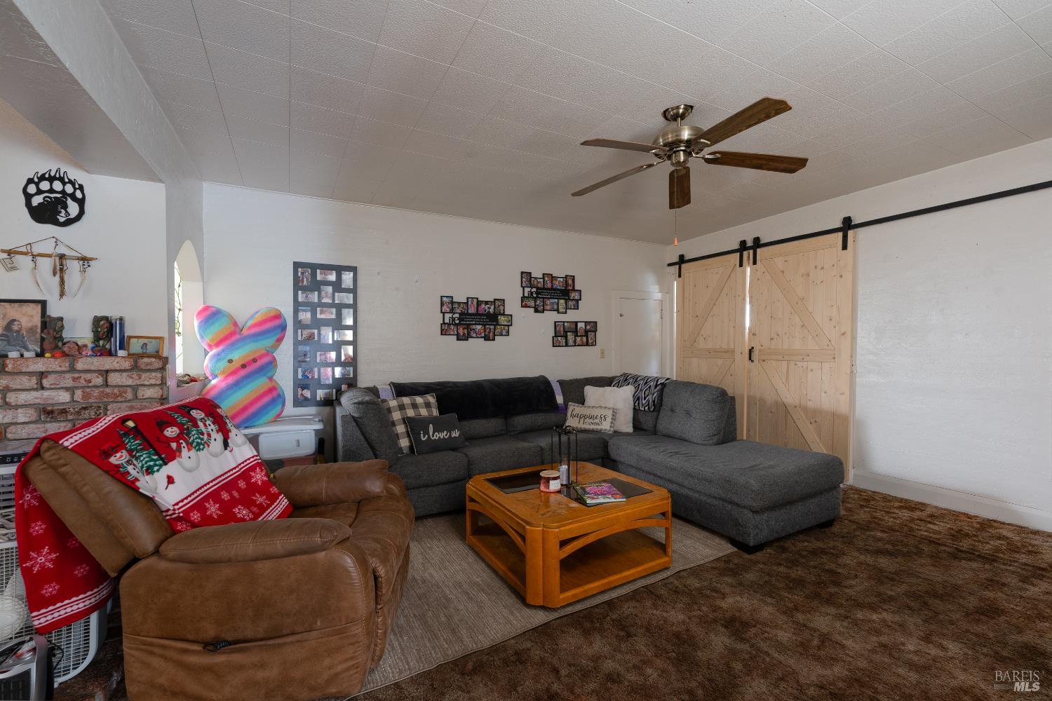 38 S Main Street Willits CA 95490