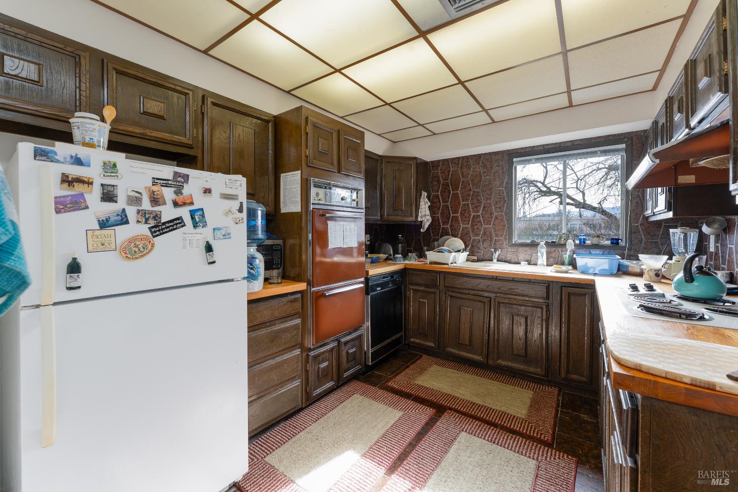 38 S Main Street Willits CA 95490