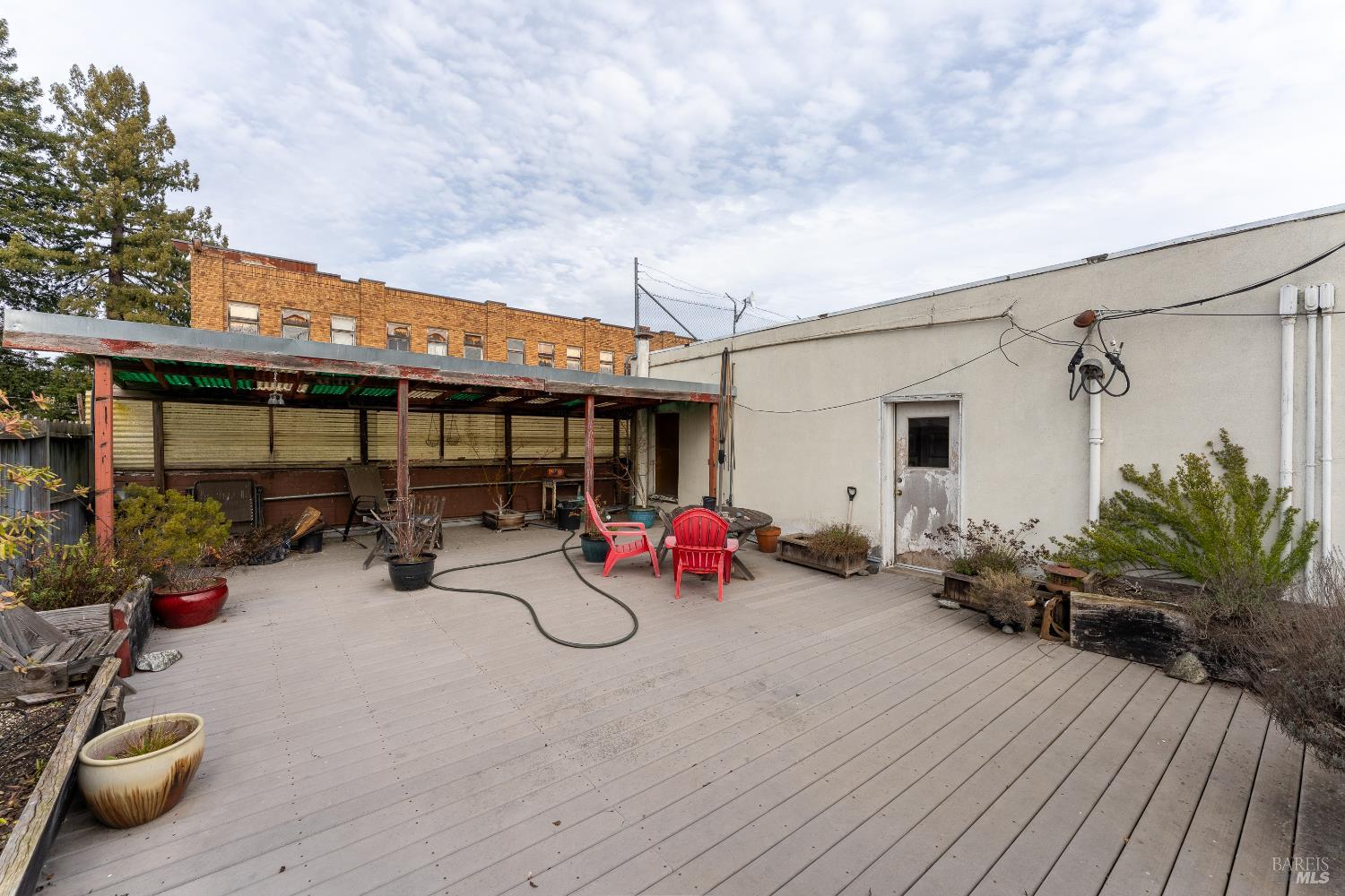 38 S Main Street Willits CA 95490