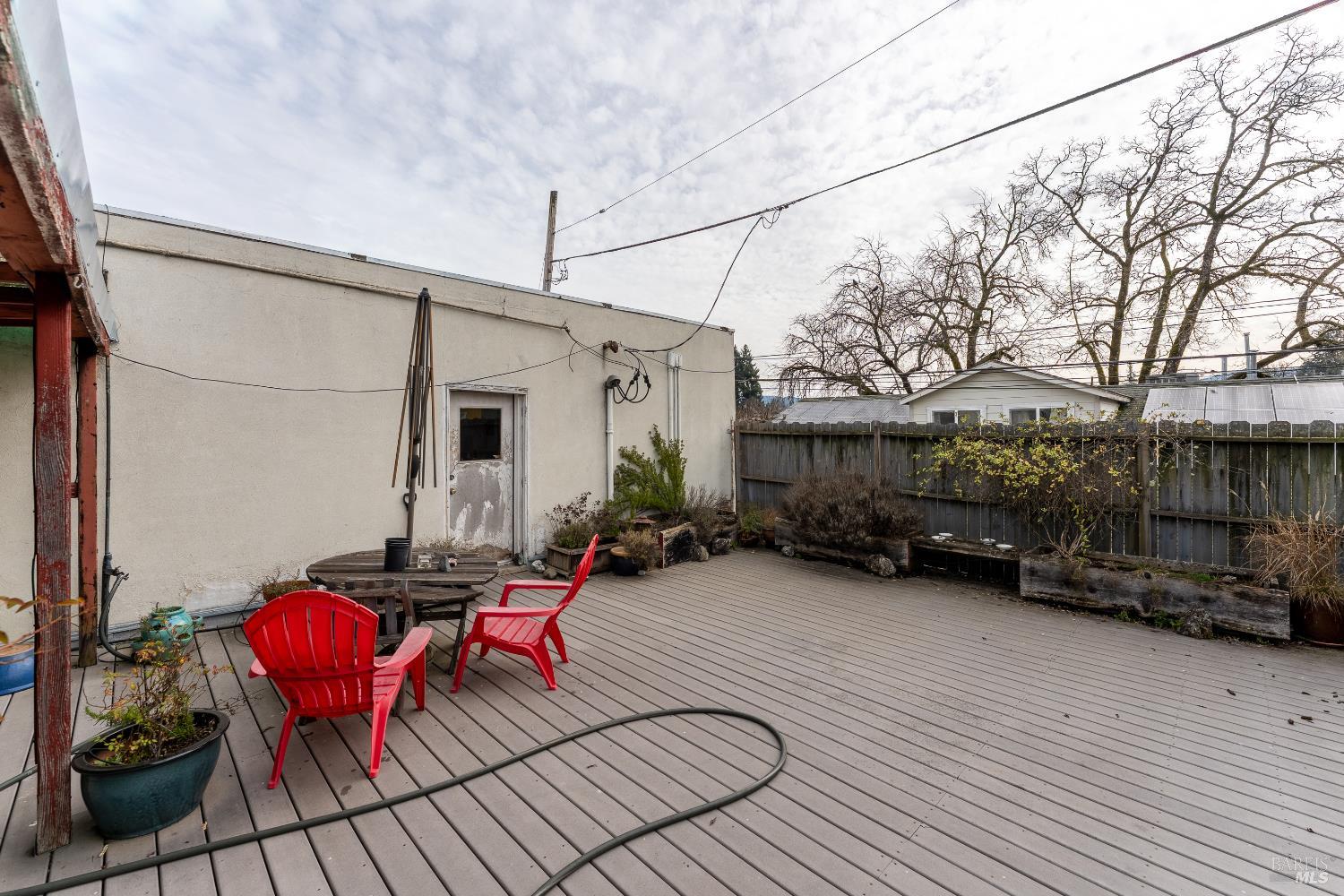 38 S Main Street Willits CA 95490