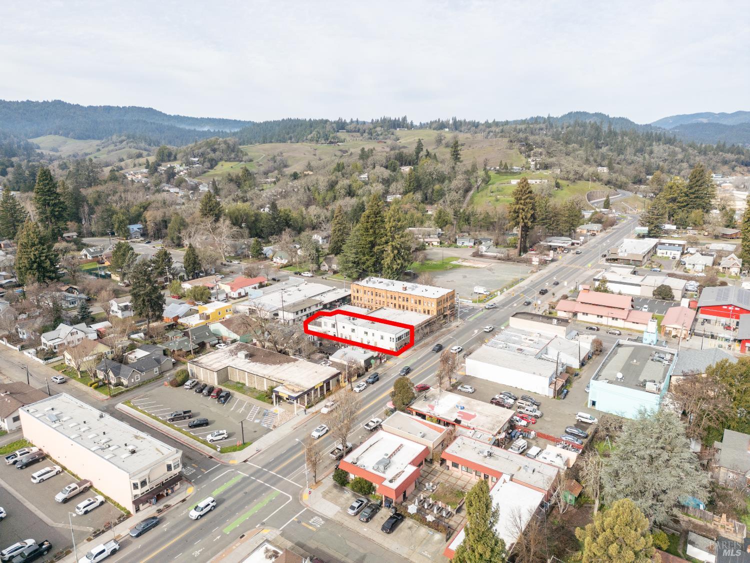 38 S Main Street Willits CA 95490