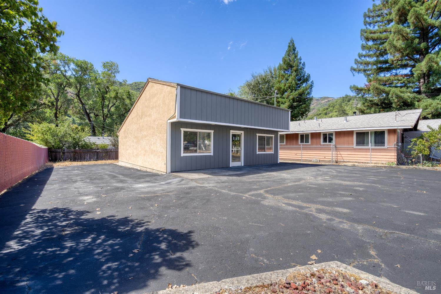 5147 W State Highway 20 Highway Upper Lake CA 95485