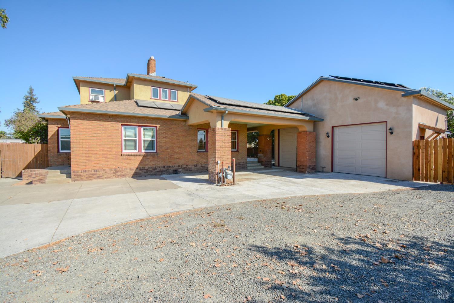 811 N First Street Dixon CA 95620