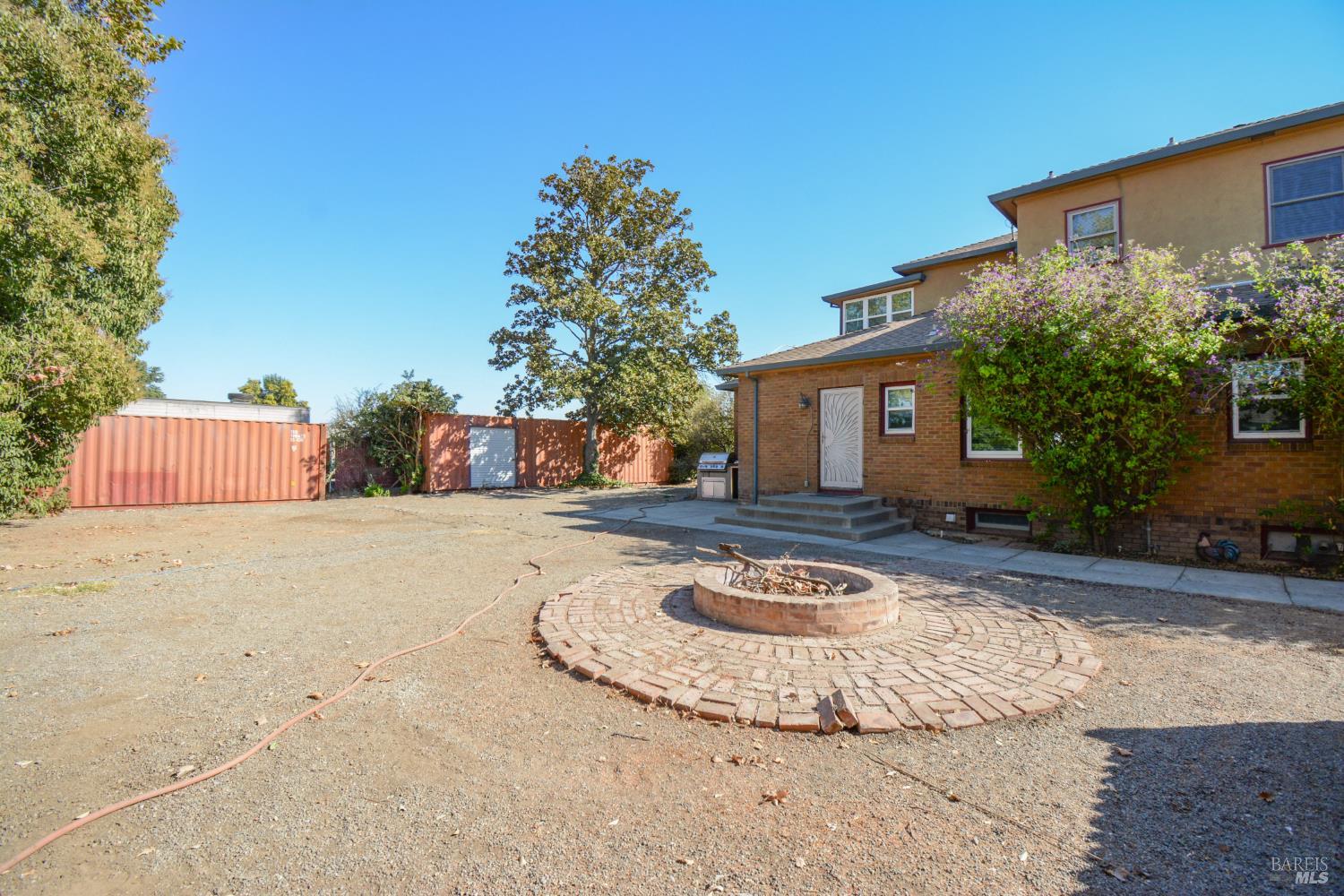 811 N First Street Dixon CA 95620