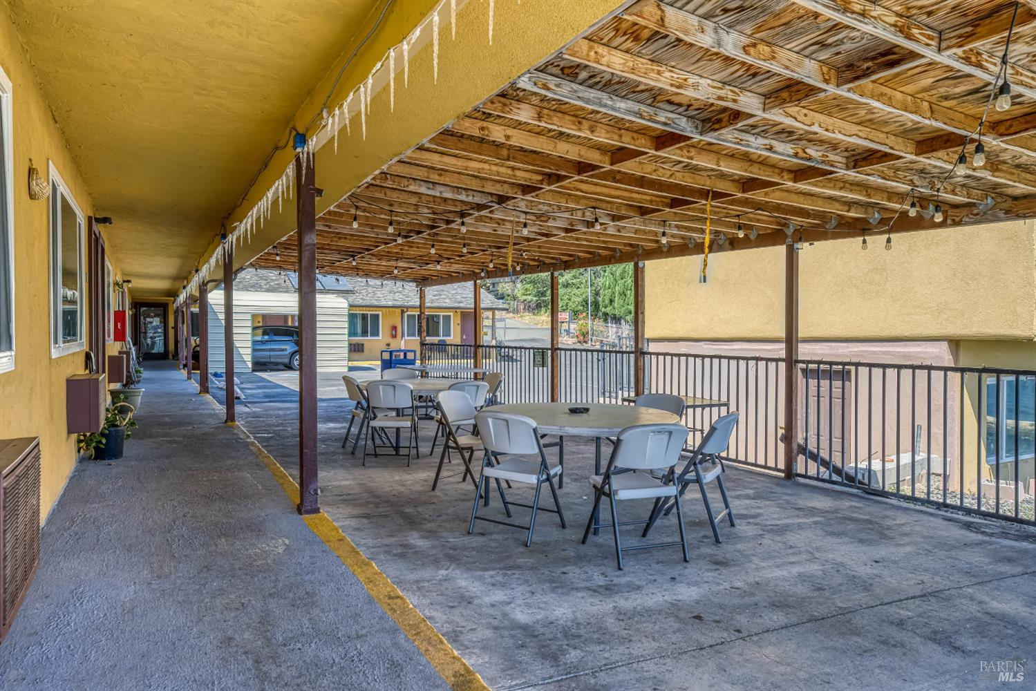 10215 E Highway 20 Clearlake Oaks CA 95423