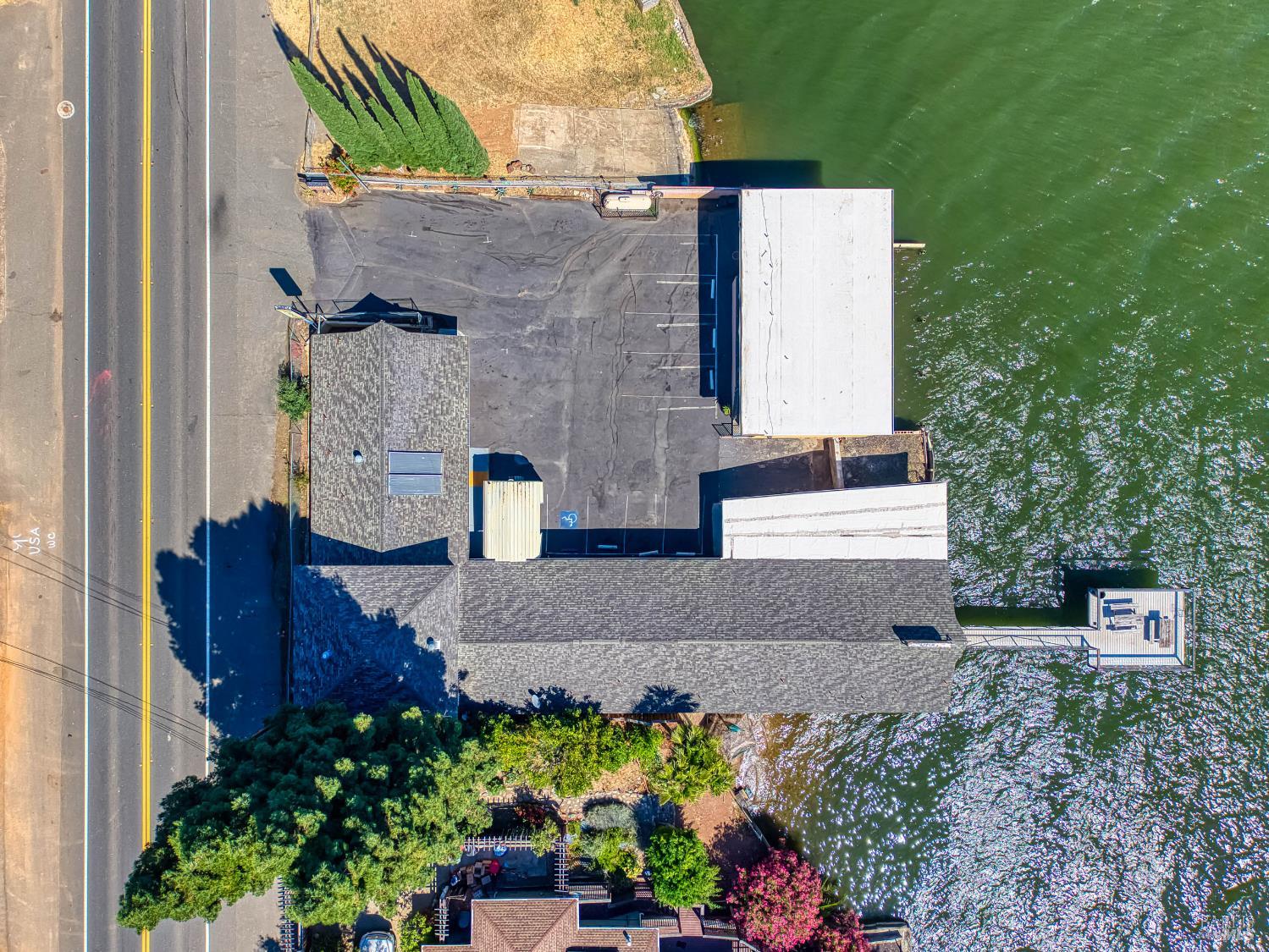 10215 E Highway 20 Clearlake Oaks CA 95423