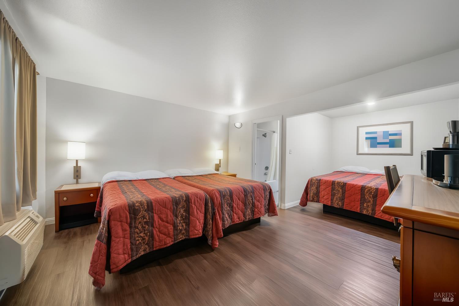 10215 E Highway 20 Clearlake Oaks CA 95423