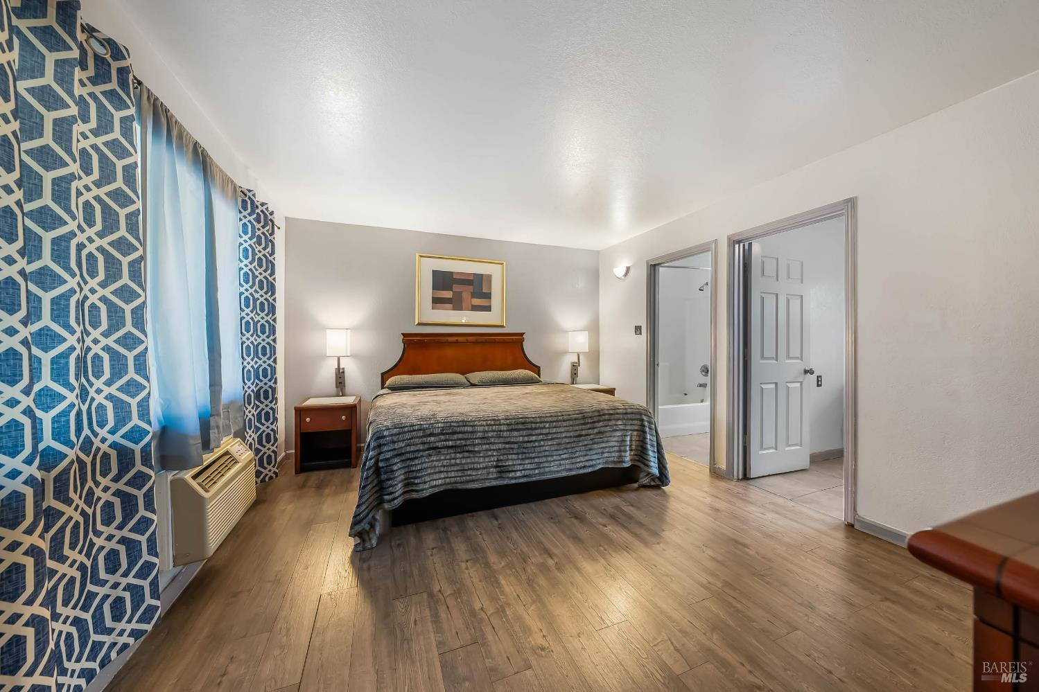 10215 E Highway 20 Clearlake Oaks CA 95423