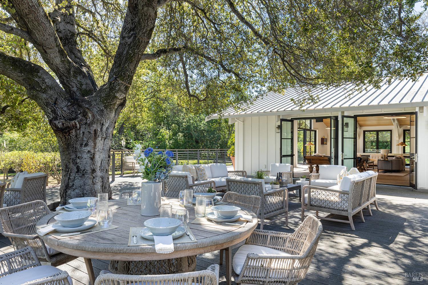 1129 Dealy Lane Napa CA 94559