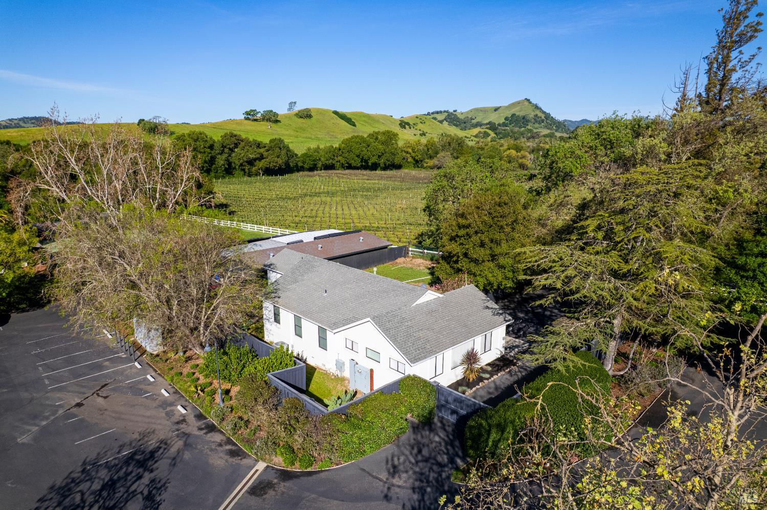 1129 Dealy Lane Napa CA 94559