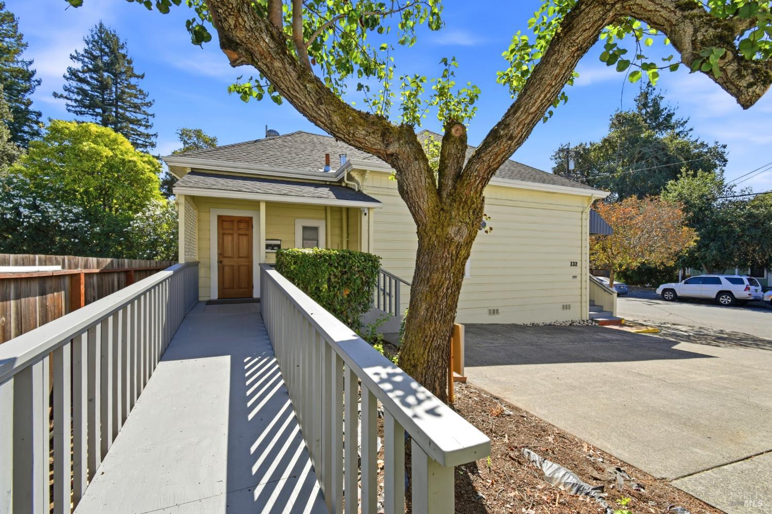 132 Leland Street Santa Rosa CA 95404