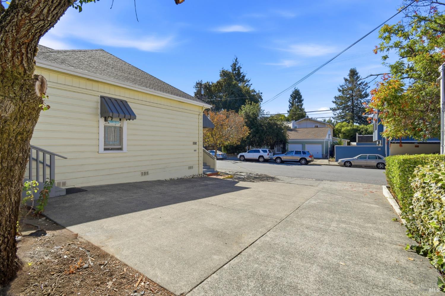 132 Leland Street Santa Rosa CA 95404