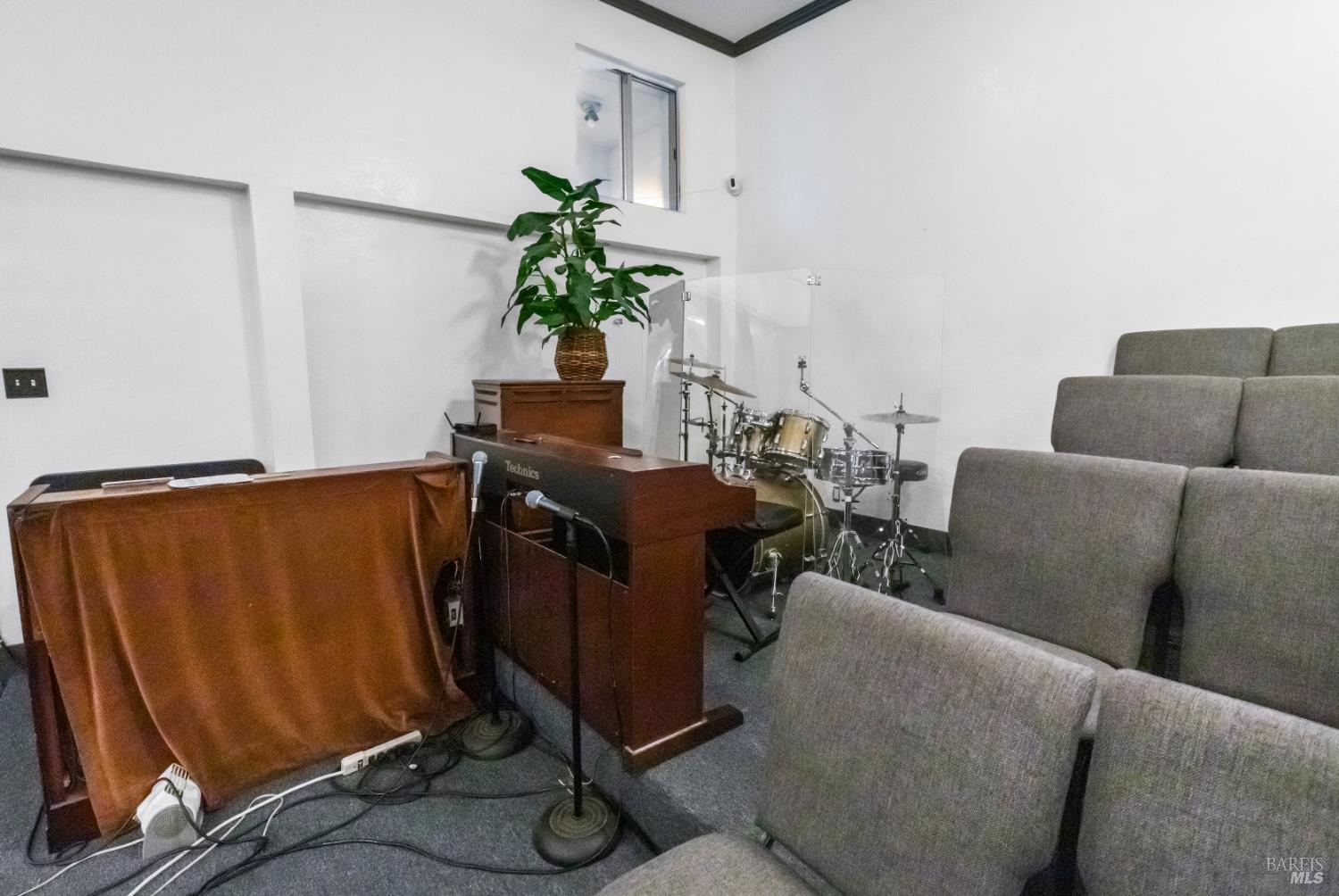 671 9th Street Richmond CA 94801