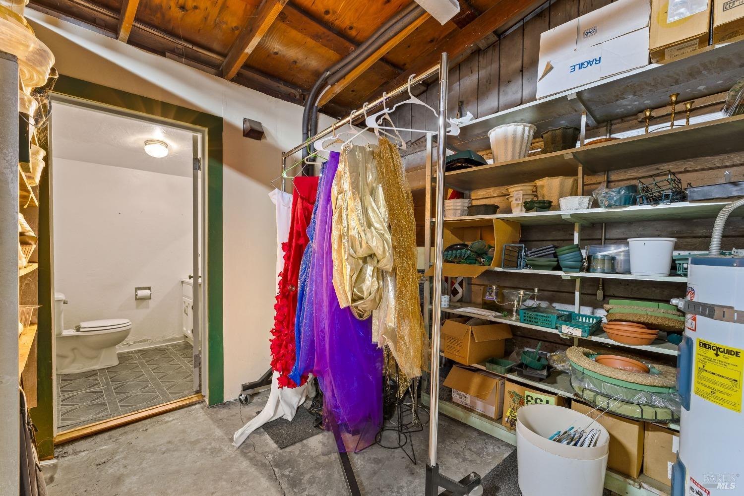 242 S Main Street Willits CA 95490
