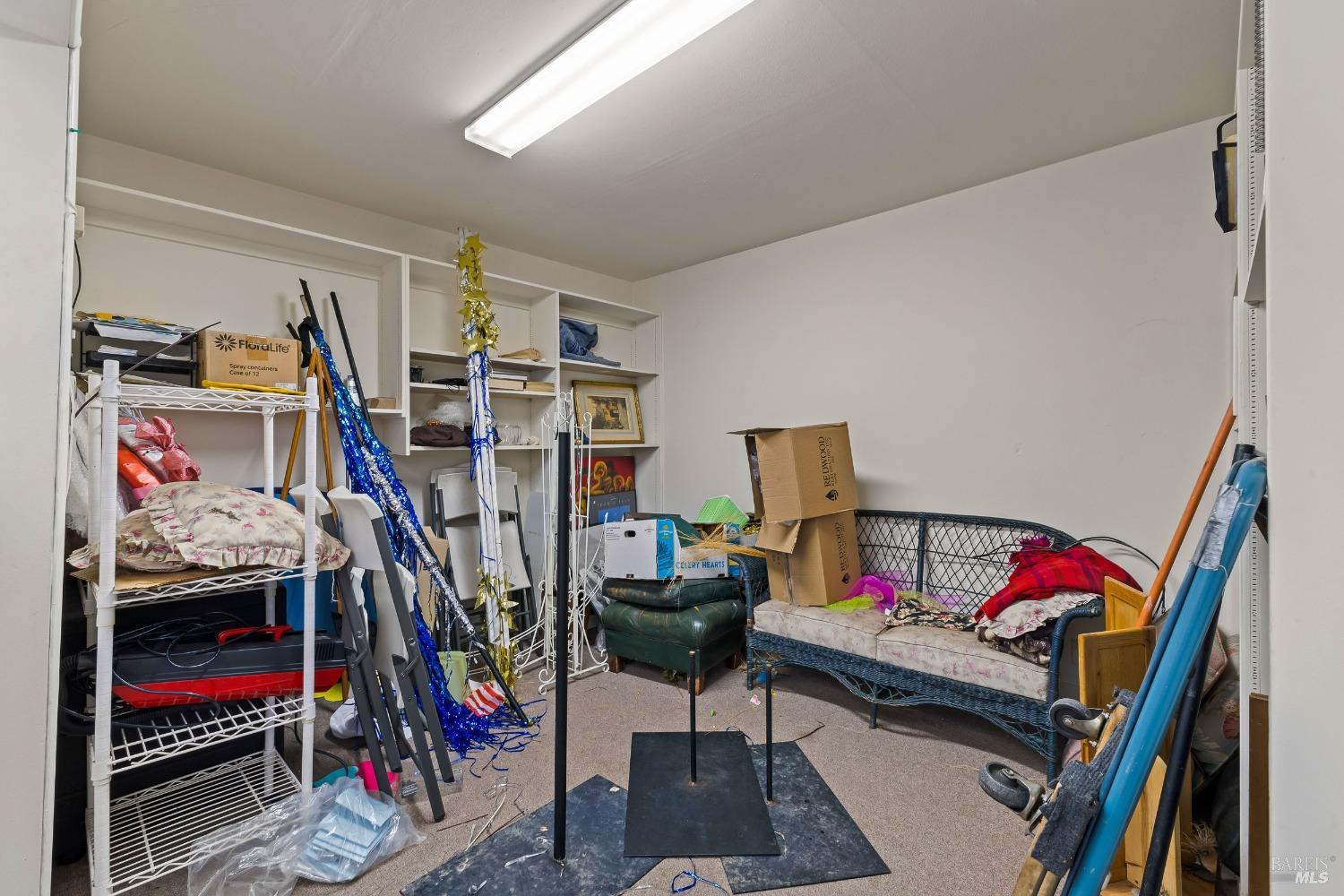 242 S Main Street Willits CA 95490