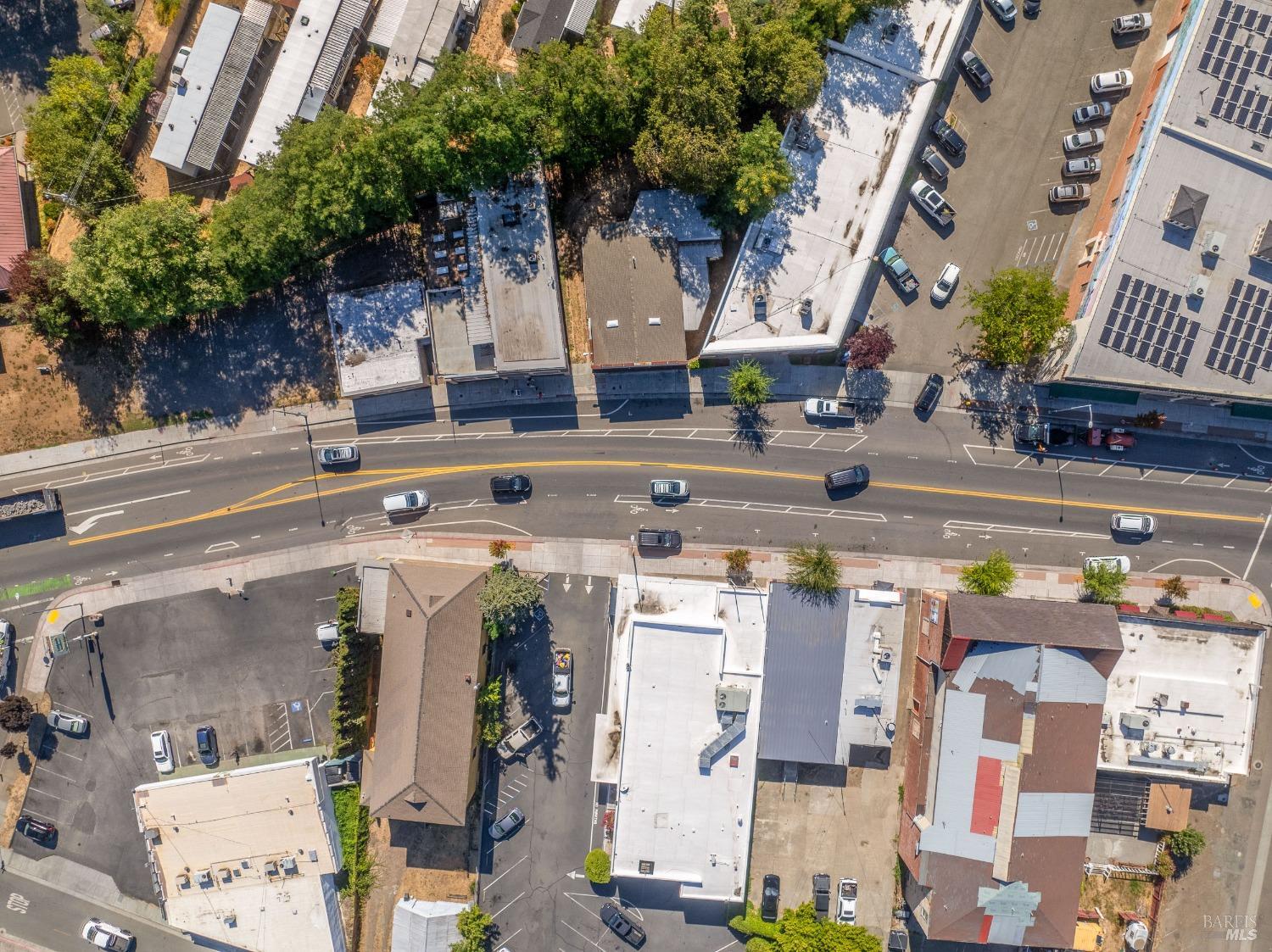242 S Main Street Willits CA 95490