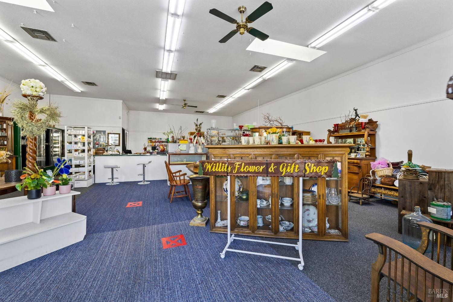 242 S Main Street Willits CA 95490