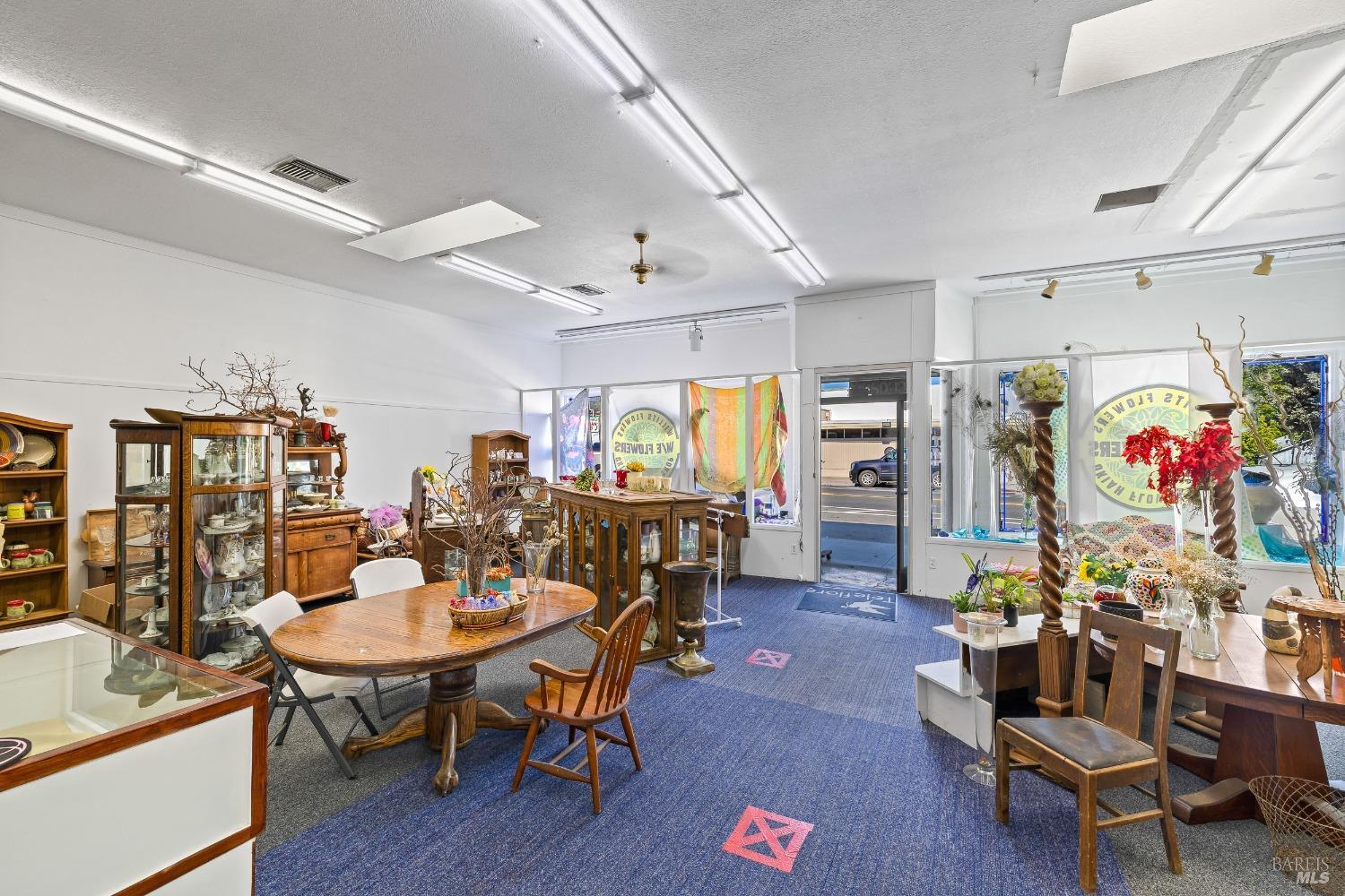 242 S Main Street Willits CA 95490