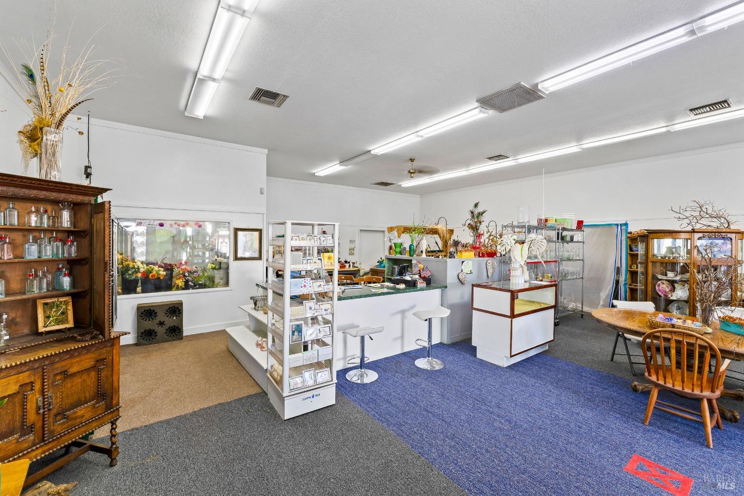 242 S Main Street Willits CA 95490