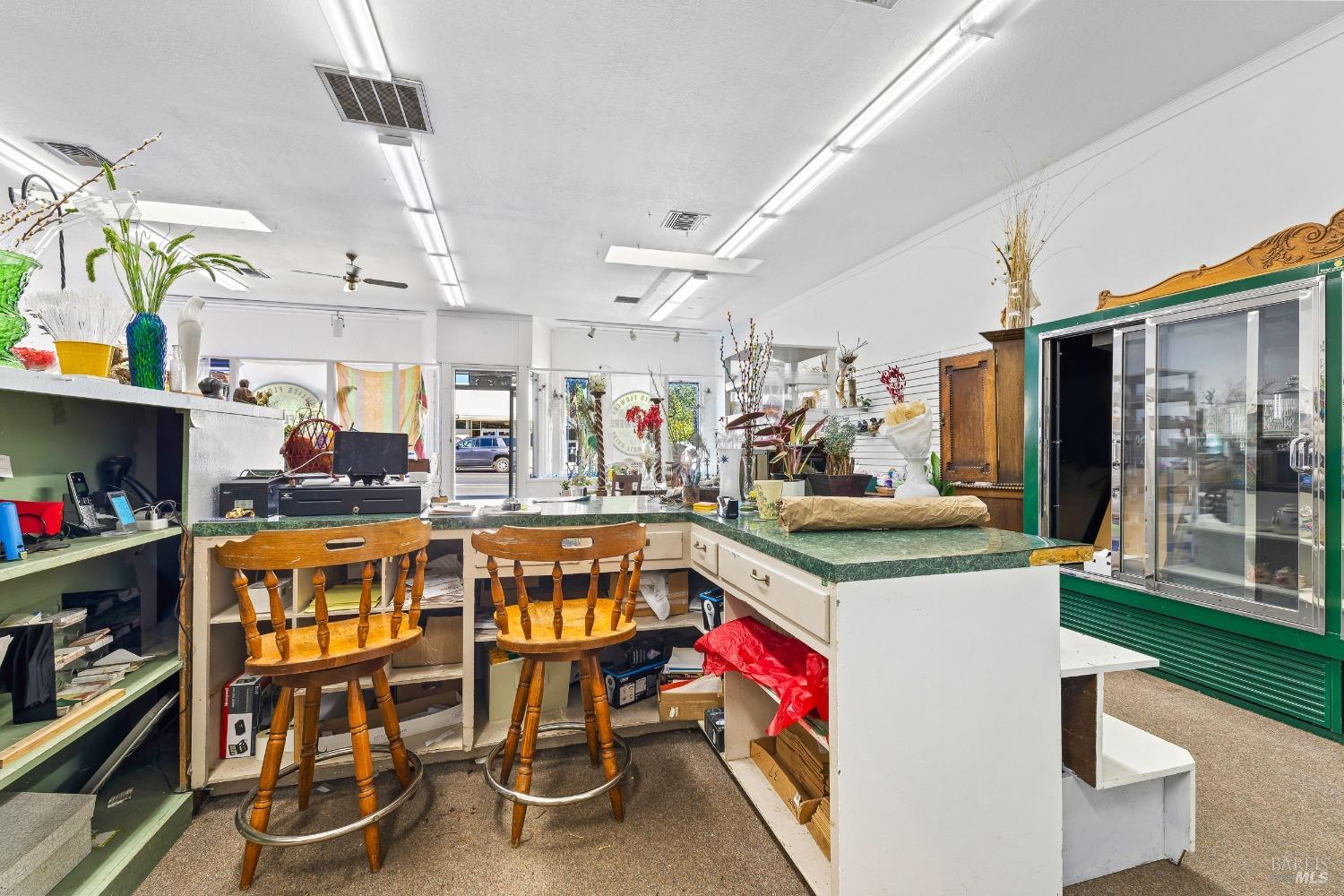 242 S Main Street Willits CA 95490