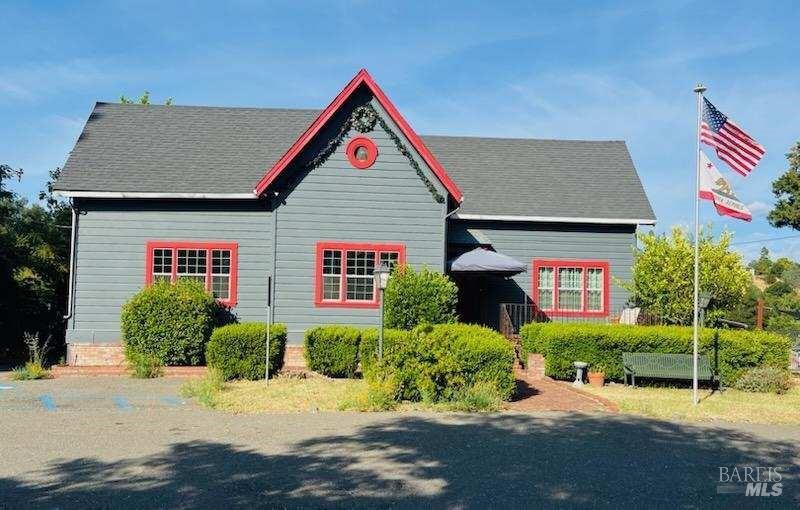 530 N Cloverdale Boulevard Cloverdale CA 95425