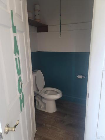 530 N Cloverdale Boulevard Cloverdale CA 95425