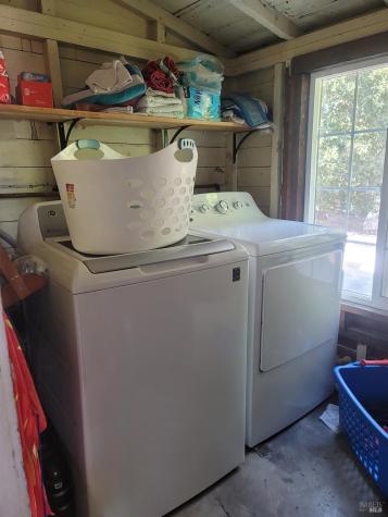 530 N Cloverdale Boulevard Cloverdale CA 95425