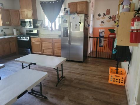 530 N Cloverdale Boulevard Cloverdale CA 95425