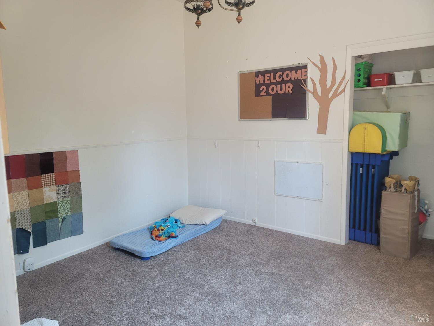 530 N Cloverdale Boulevard Cloverdale CA 95425