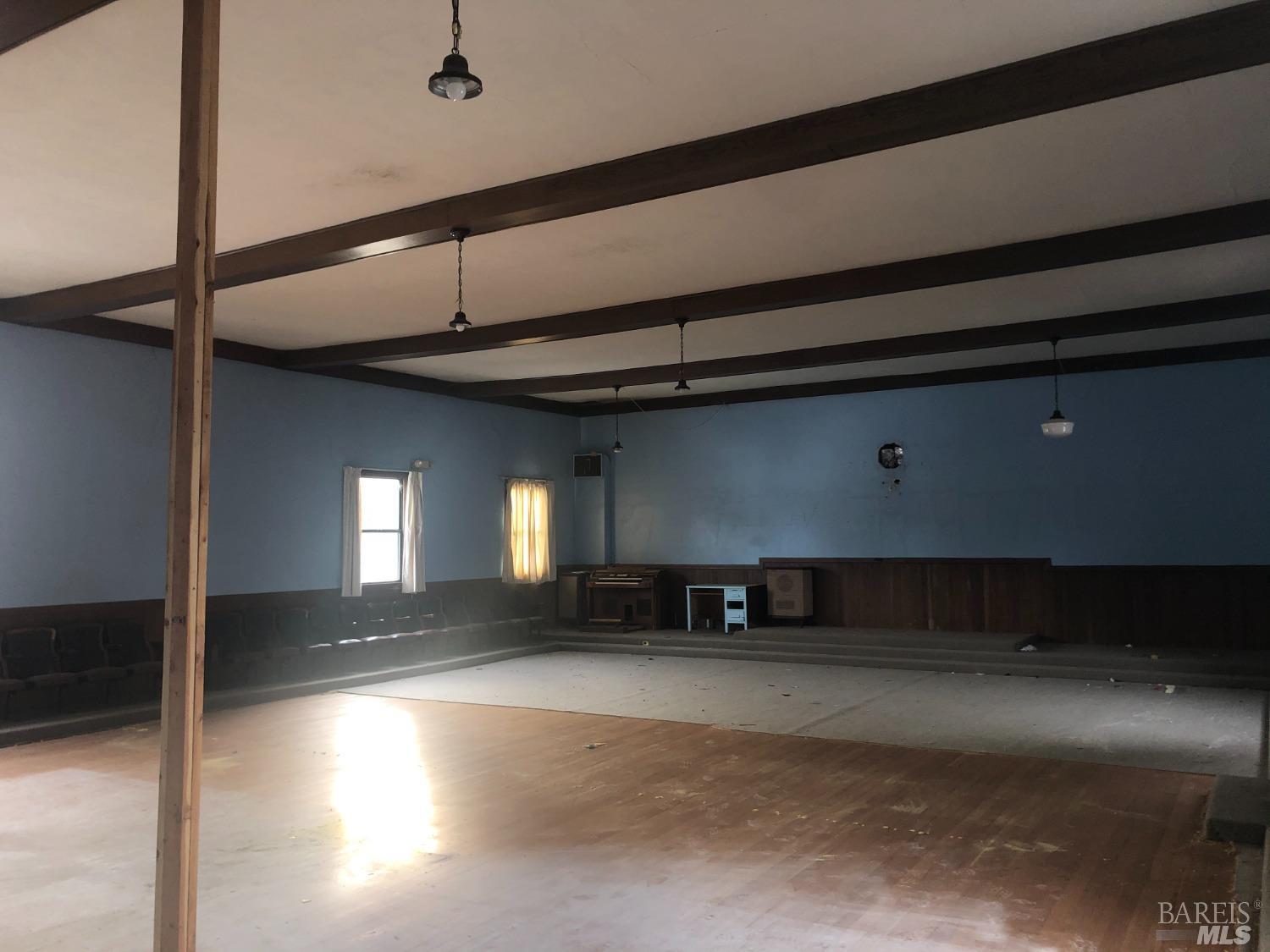 330 S Main Street Willits CA 95490