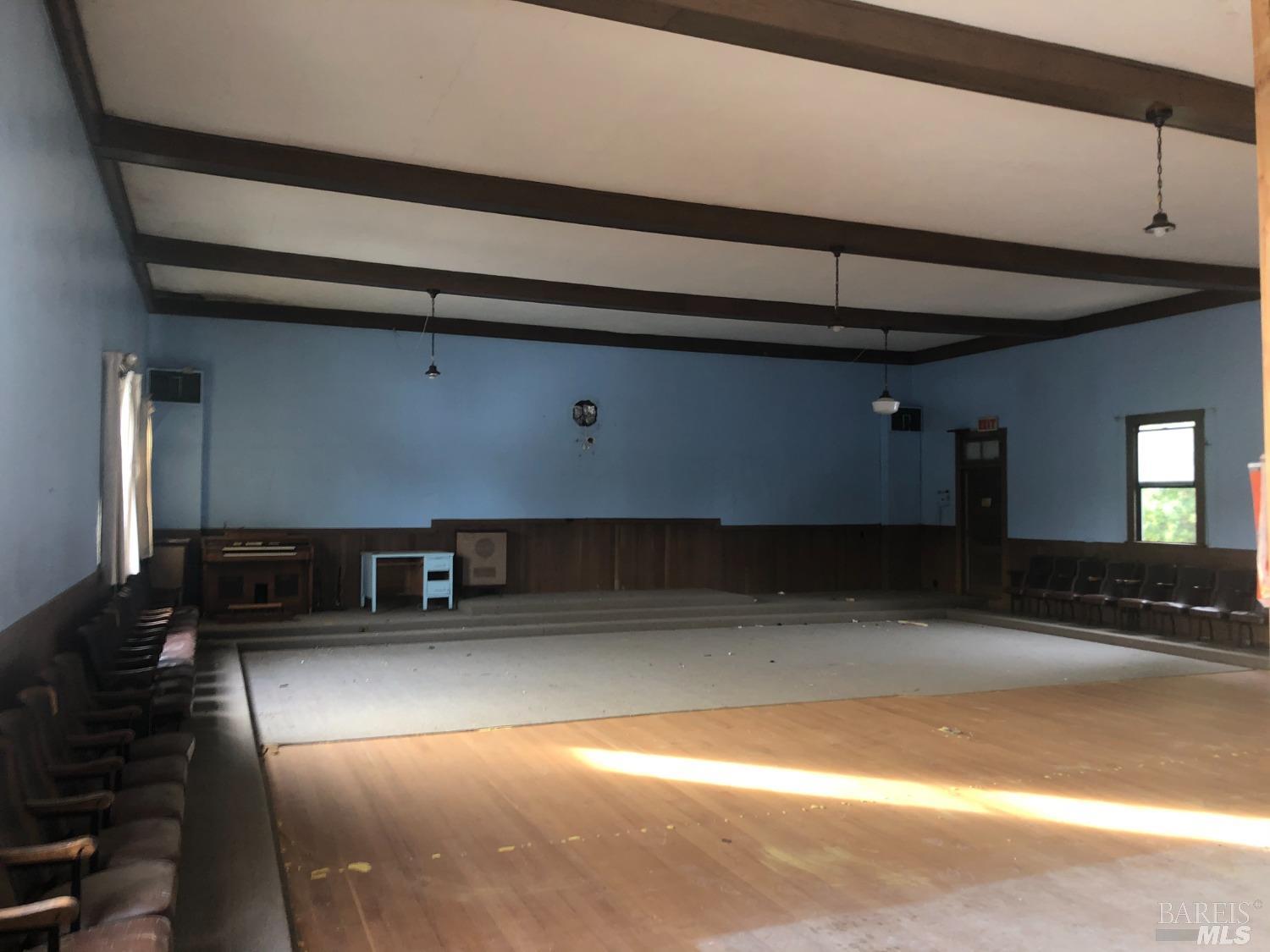 330 S Main Street Willits CA 95490