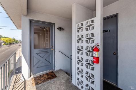 451 College Avenue Santa Rosa CA 95401