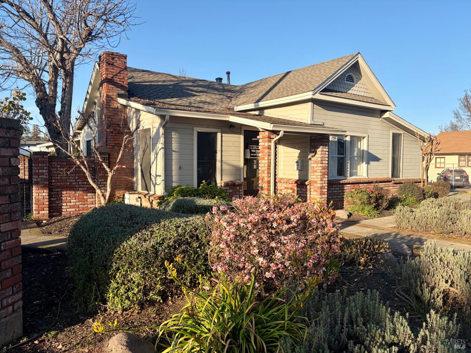 154 E Gobbi Street Ukiah CA 95482