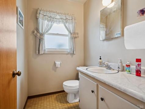 805 Healdsburg Avenue Healdsburg CA 95448