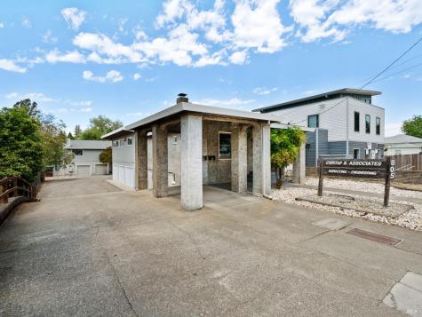805 Healdsburg Avenue Healdsburg CA 95448