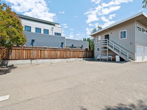 805 Healdsburg Avenue Healdsburg CA 95448