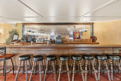 5186-5220 Highway 116 Highway S Sebastopol CA 95472